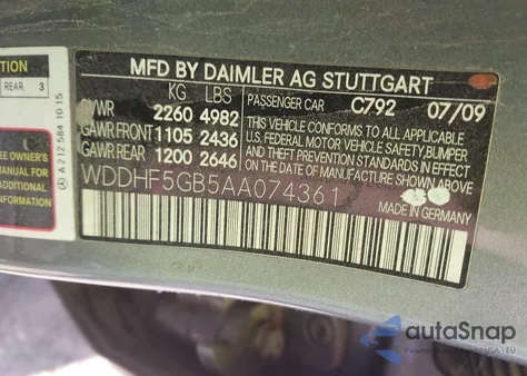 2010 Mercedes-Benz E 350 z USA, uszkodzony, nr VIN WDDHF5GB5AA074361